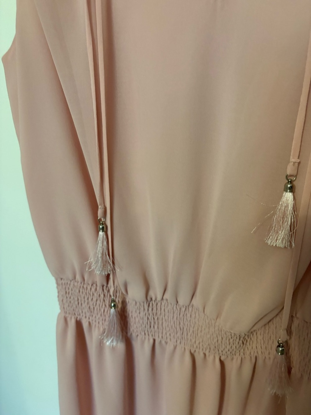 Whbm Sleeveless Ruffle Neck Pink blush Dress with Tassel Detail size 12 like new - Picture 2 of 5